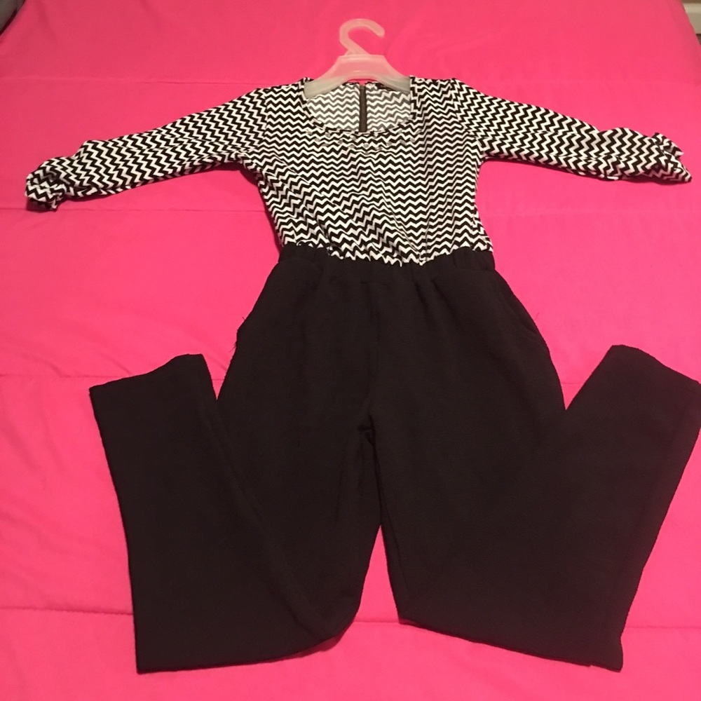 Girls jumpsuit!🌸